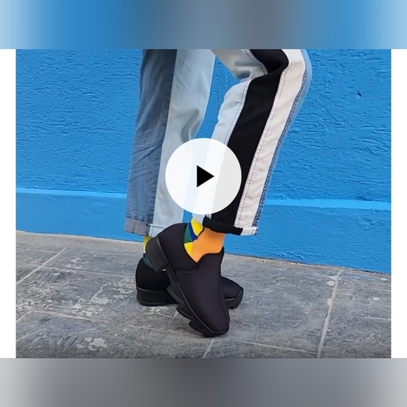 IRI Designed in New York - Picture 7 of 14